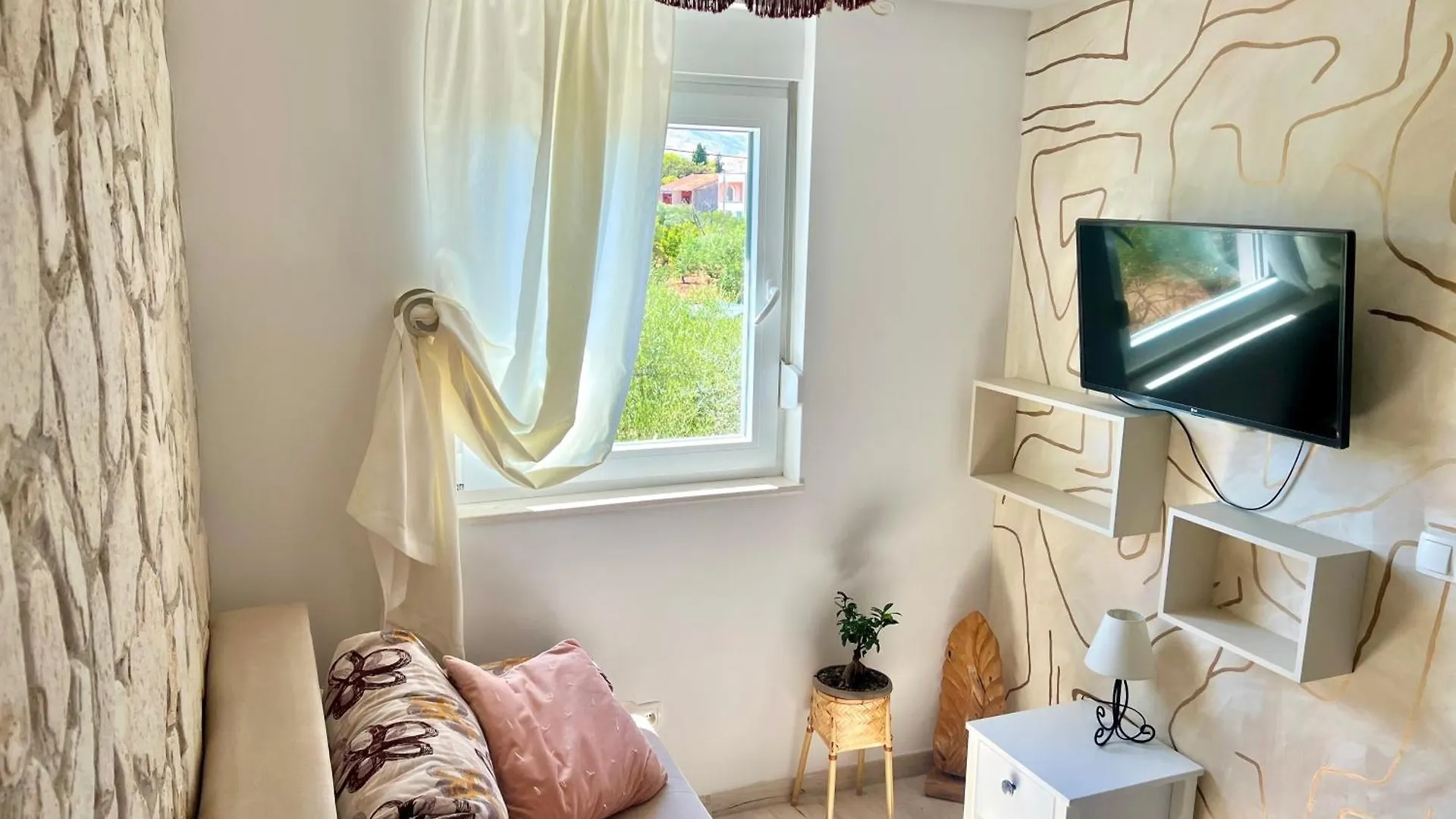 By The Sea Apartment Kastela Croatia